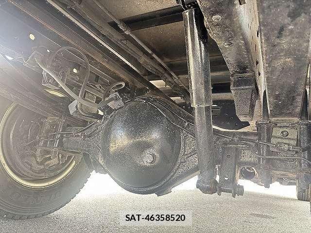 Isuzu ELF TRUCK 2013-05 8035379-18
