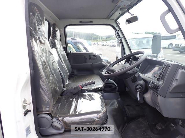 Isuzu ELF TRUCK 2017-06 8035378-10