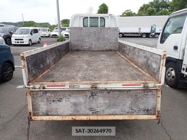 Isuzu ELF TRUCK 2017-06 8035378-11
