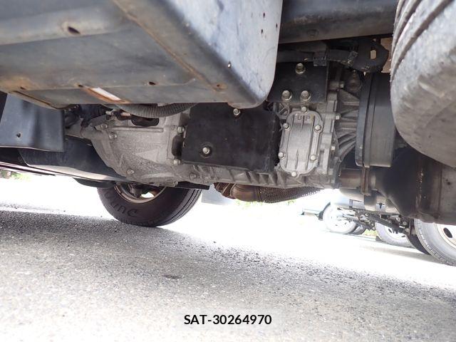 Isuzu ELF TRUCK 2017-06 8035378-13