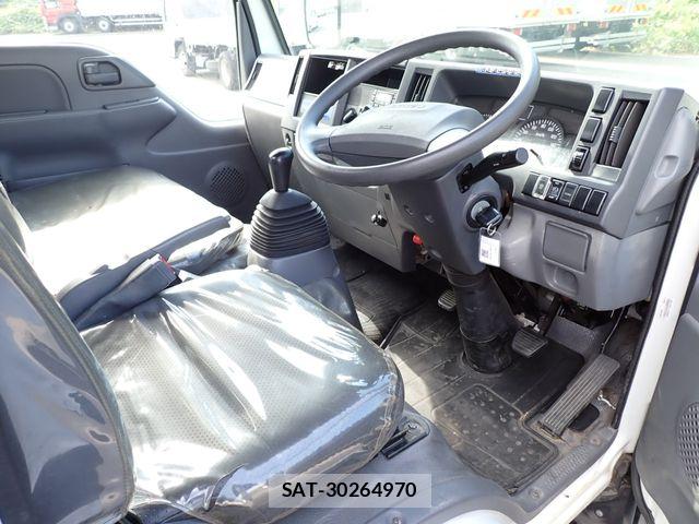 Isuzu ELF TRUCK 2017-06 8035378-1