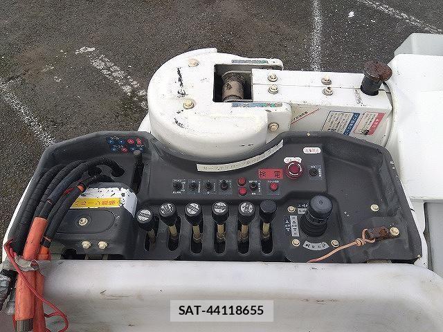 Isuzu ELF TRUCK 2008-02 8035376-9