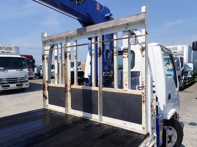 Isuzu ELF TRUCK 2018-05 8060564-10