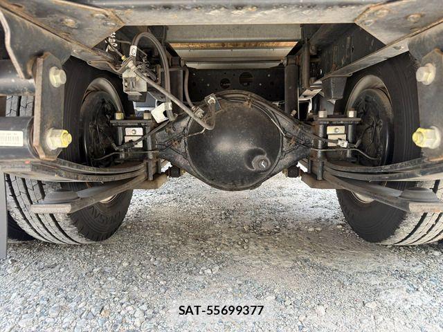 Isuzu ELF TRUCK 2018-06 8073646-15