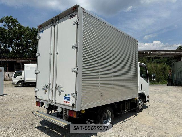 Isuzu ELF TRUCK 2018-06 8073646-4