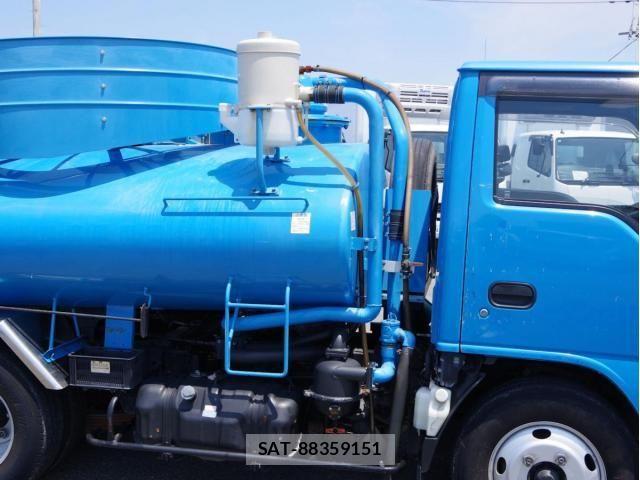 Isuzu ELF TRUCK 2015-08 8073649-11