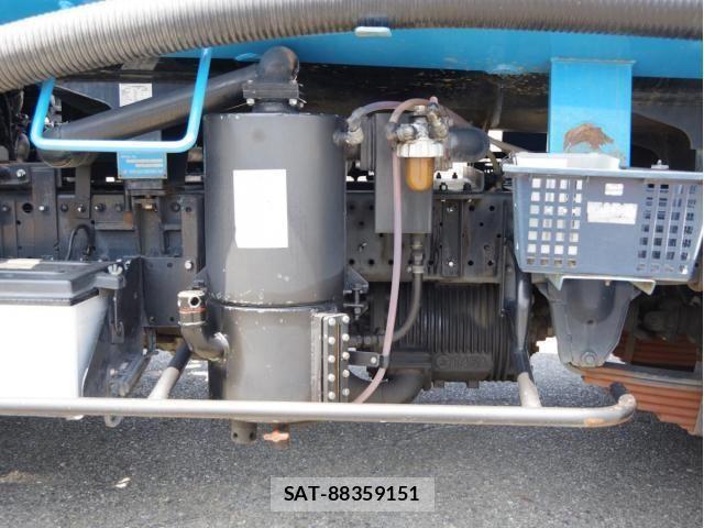 Isuzu ELF TRUCK 2015-08 8073649-12