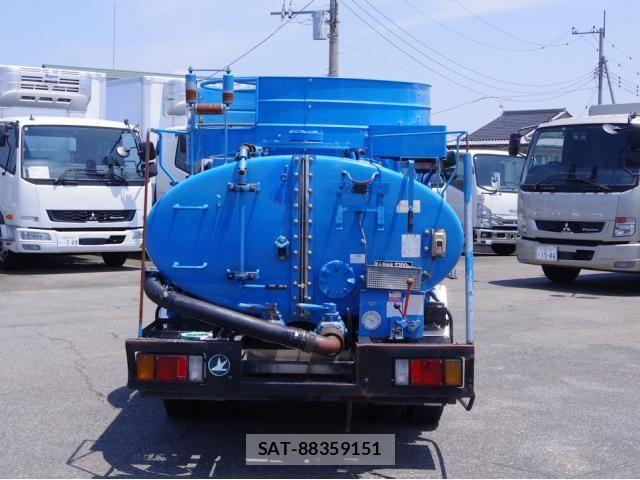 Isuzu ELF TRUCK 2015-08 8073649-17