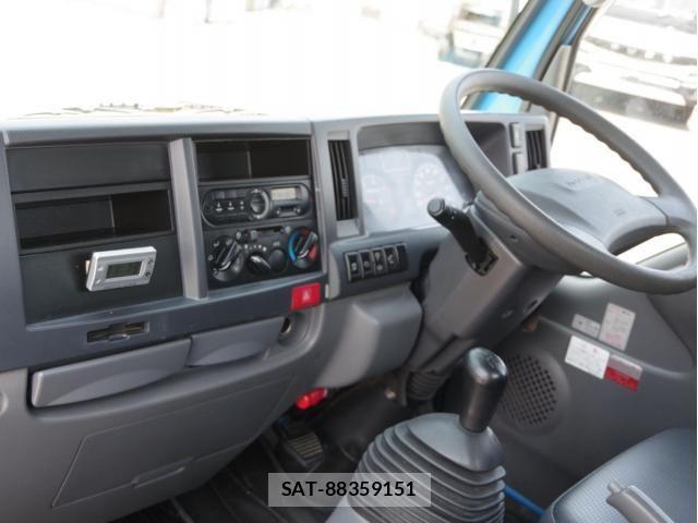 Isuzu ELF TRUCK 2015-08 8073649-26