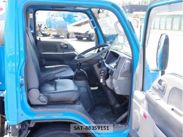 Isuzu ELF TRUCK 2015-08 8073649-27