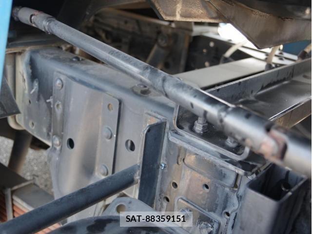 Isuzu ELF TRUCK 2015-08 8073649-5
