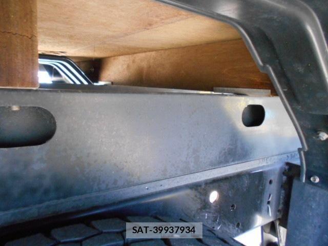 Isuzu ELF TRUCK 2007-04 8073648-22