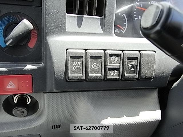 Isuzu ELF TRUCK 2013-12 8073652-21