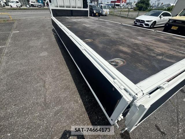 Isuzu ELF TRUCK 2020-01 8073651-14