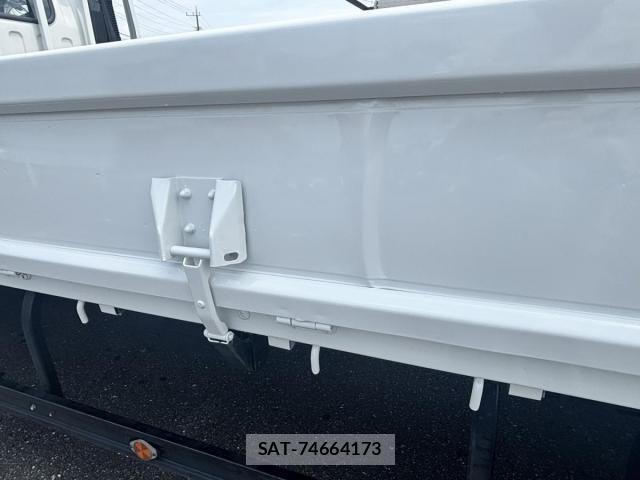 Isuzu ELF TRUCK 2020-01 8073651-8