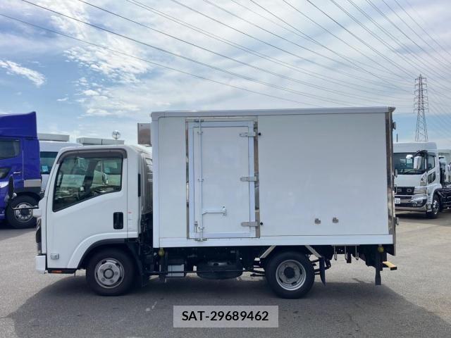 Isuzu ELF TRUCK 2025-03 8073647-4