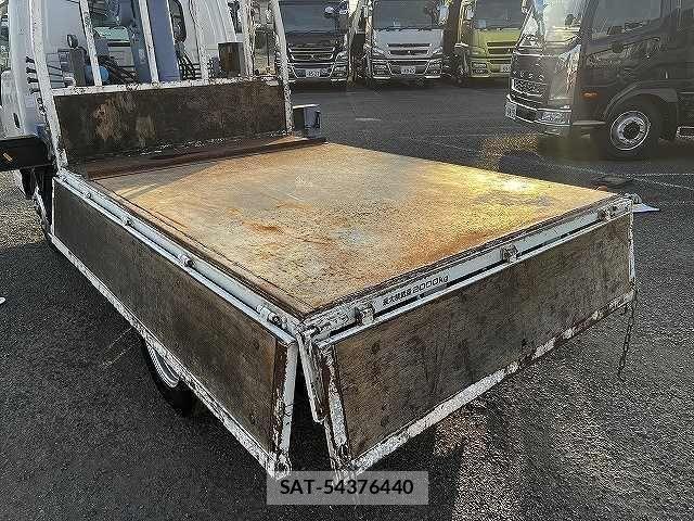 Isuzu ELF TRUCK 2004-04 8073653-9