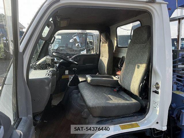 Isuzu ELF TRUCK 2004-04 8073653-13
