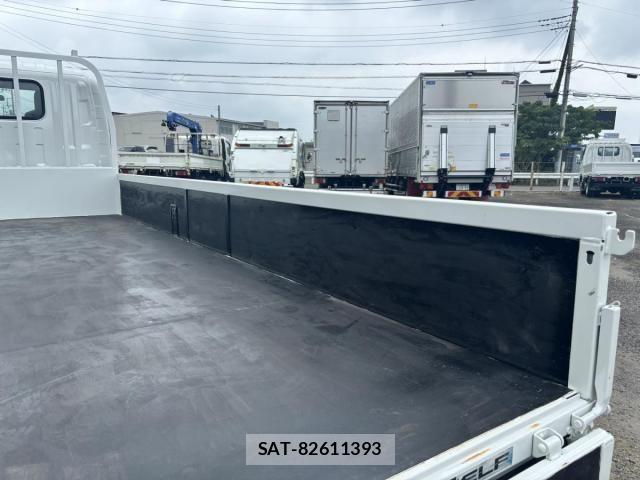 Isuzu ELF TRUCK 2012-03 8099013-11