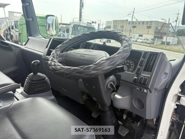 Isuzu ELF TRUCK 2010-11 8099012-5