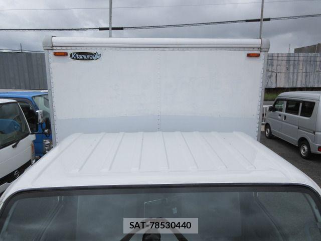 Isuzu ELF TRUCK 2016-02 8099017-9