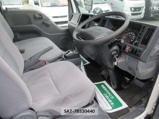 Isuzu ELF TRUCK 2016-02 8099017-10