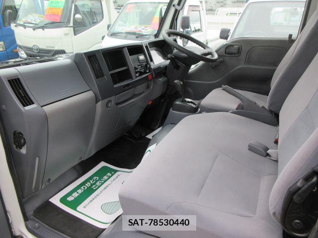 Isuzu ELF TRUCK 2016-02 8099017-11
