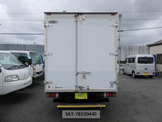 Isuzu ELF TRUCK 2016-02 8099017-2