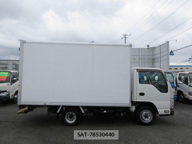 Isuzu ELF TRUCK 2016-02 8099017-3