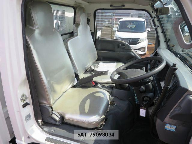 Isuzu ELF TRUCK 2017-09 8099010-11
