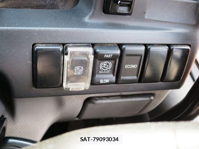 Isuzu ELF TRUCK 2017-09 8099010-18