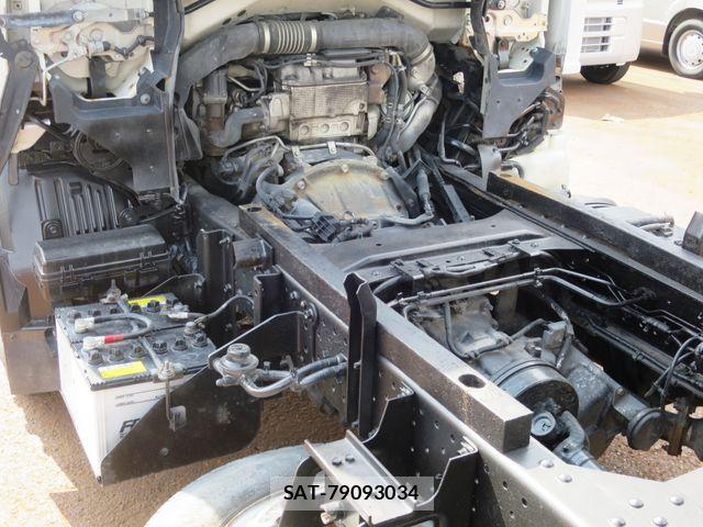 Isuzu ELF TRUCK 2017-09 8099010-22
