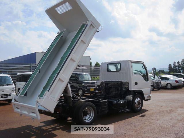 Isuzu ELF TRUCK 2017-09 8099010-2