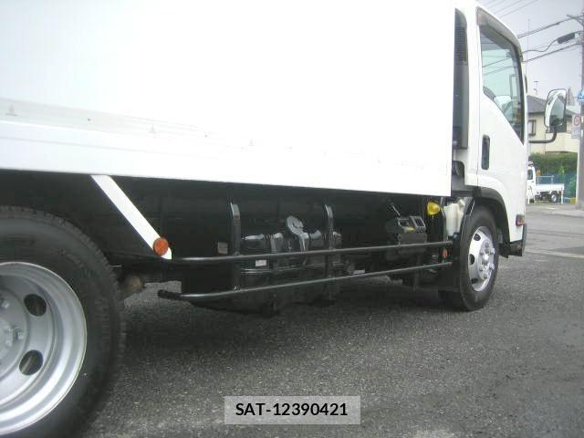 Isuzu ELF TRUCK 2019-06 8099003-17