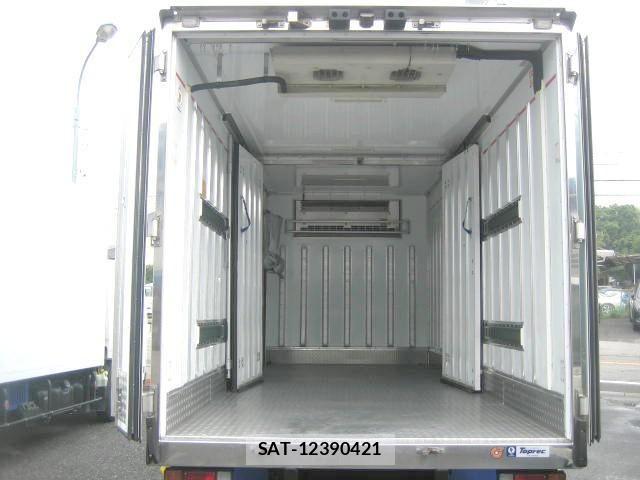 Isuzu ELF TRUCK 2019-06 8099003-4