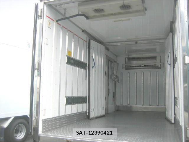 Isuzu ELF TRUCK 2019-06 8099003-5