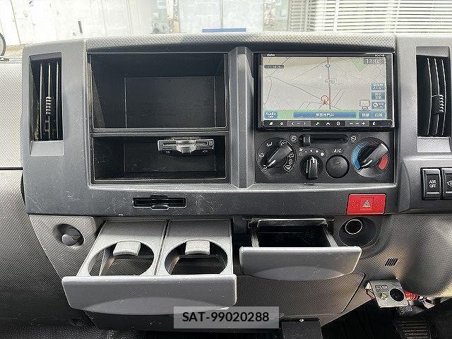 Isuzu ELF TRUCK 2011-08 8099009-12