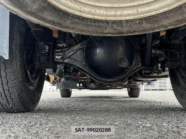Isuzu ELF TRUCK 2011-08 8099009-18