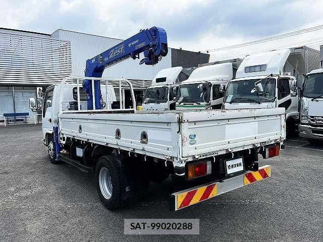 Isuzu ELF TRUCK 2011-08 8099009-3