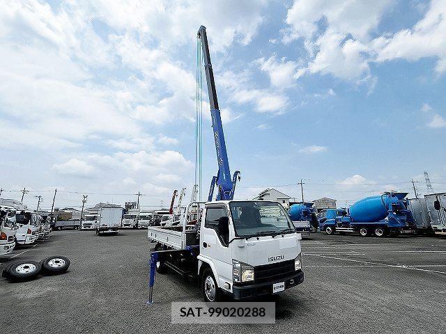 Isuzu ELF TRUCK 2011-08 8099009-4