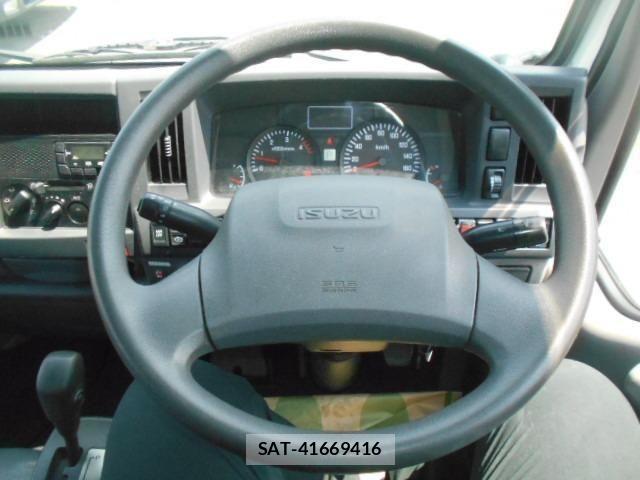 Isuzu ELF TRUCK 2016-04 8099011-17