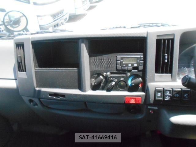 Isuzu ELF TRUCK 2016-04 8099011-18