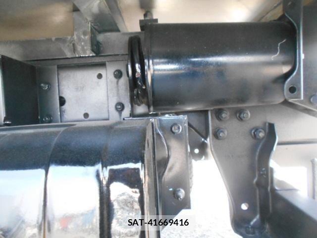 Isuzu ELF TRUCK 2016-04 8099011-22
