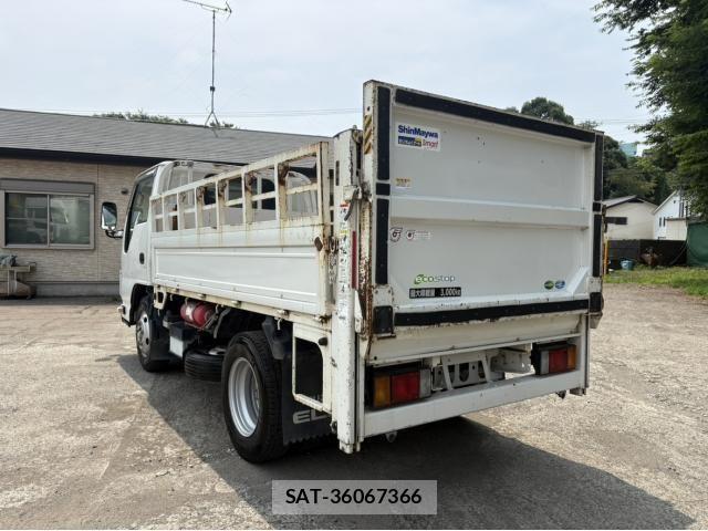 Isuzu ELF TRUCK 2020-04 8099004-1