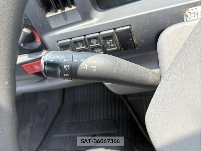 Isuzu ELF TRUCK 2020-04 8099004-23