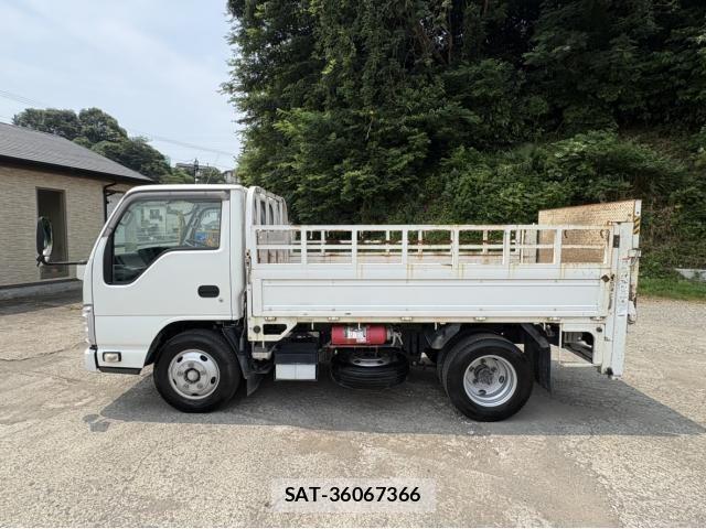 Isuzu ELF TRUCK 2020-04 8099004-5