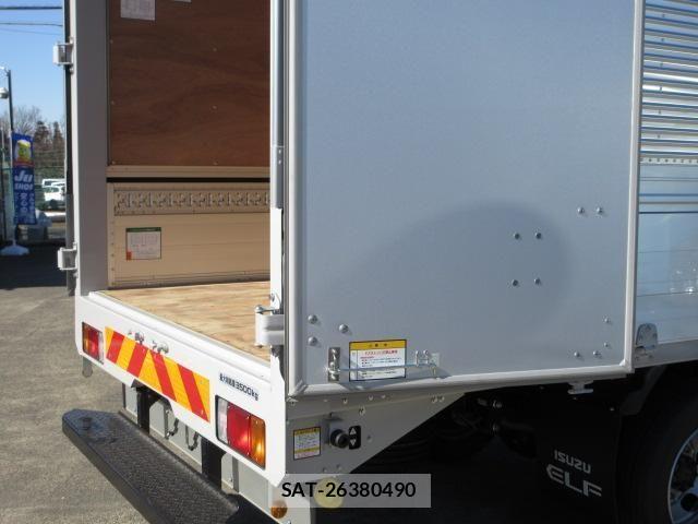 Isuzu ELF TRUCK 2025-11 8099001-21