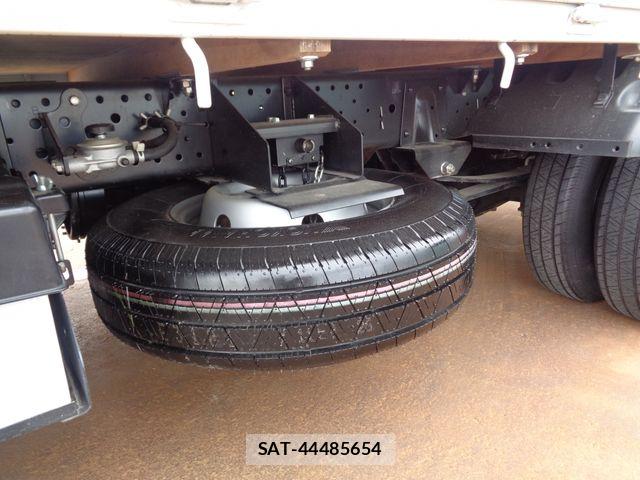 Isuzu ELF TRUCK 2020-11 8099005-23