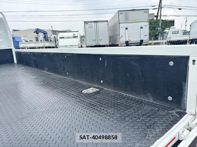Isuzu ELF TRUCK 2017-11 8099018-14