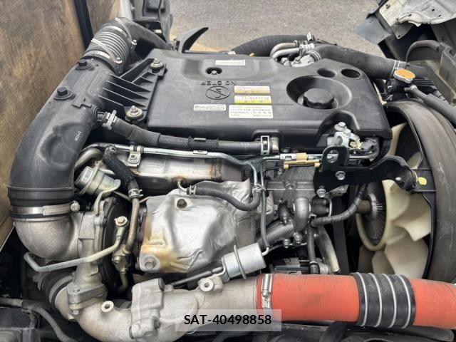 Isuzu ELF TRUCK 2017-11 8099018-24